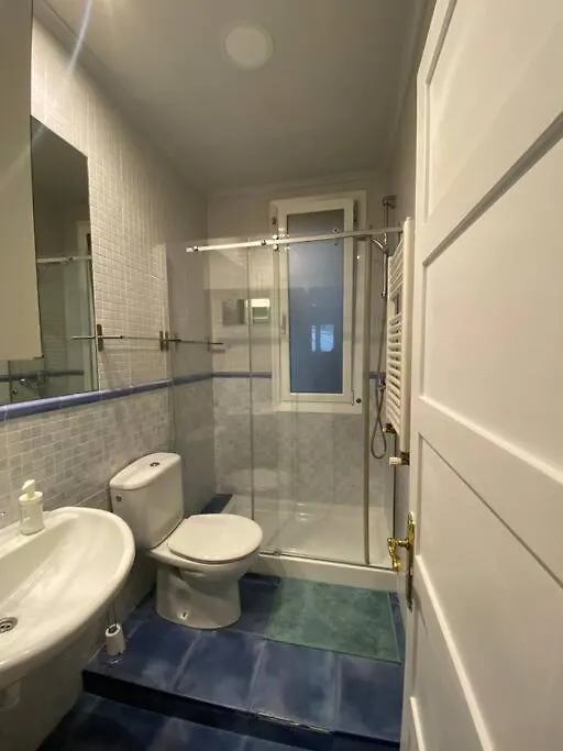 Centrico Y Moderno Apartamento En ビルバオ アパート